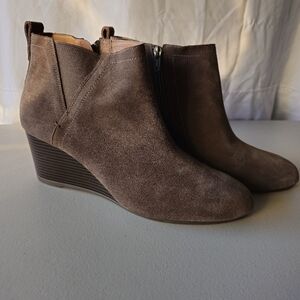 Vionic Paloma wedge ankle‎ booties size 11M  grayish brown
